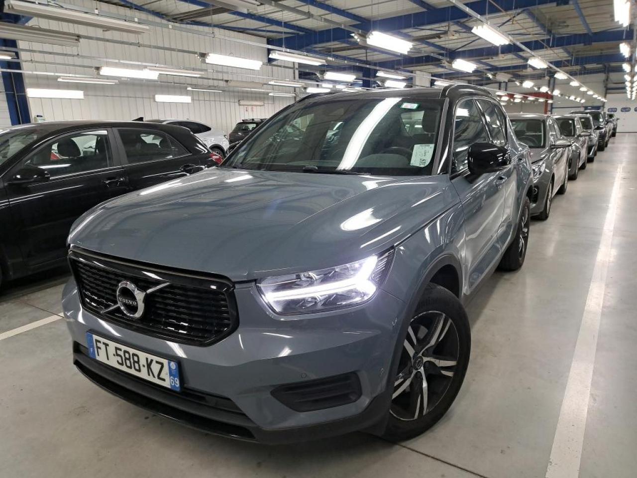 VOLVO-XC40- T4 - 190 - BV DCT 7  R-Design PHASE 1